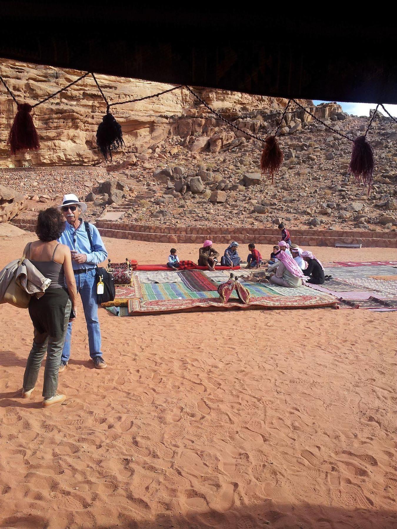 Wadi Rum Caravan Camp Exteriör bild