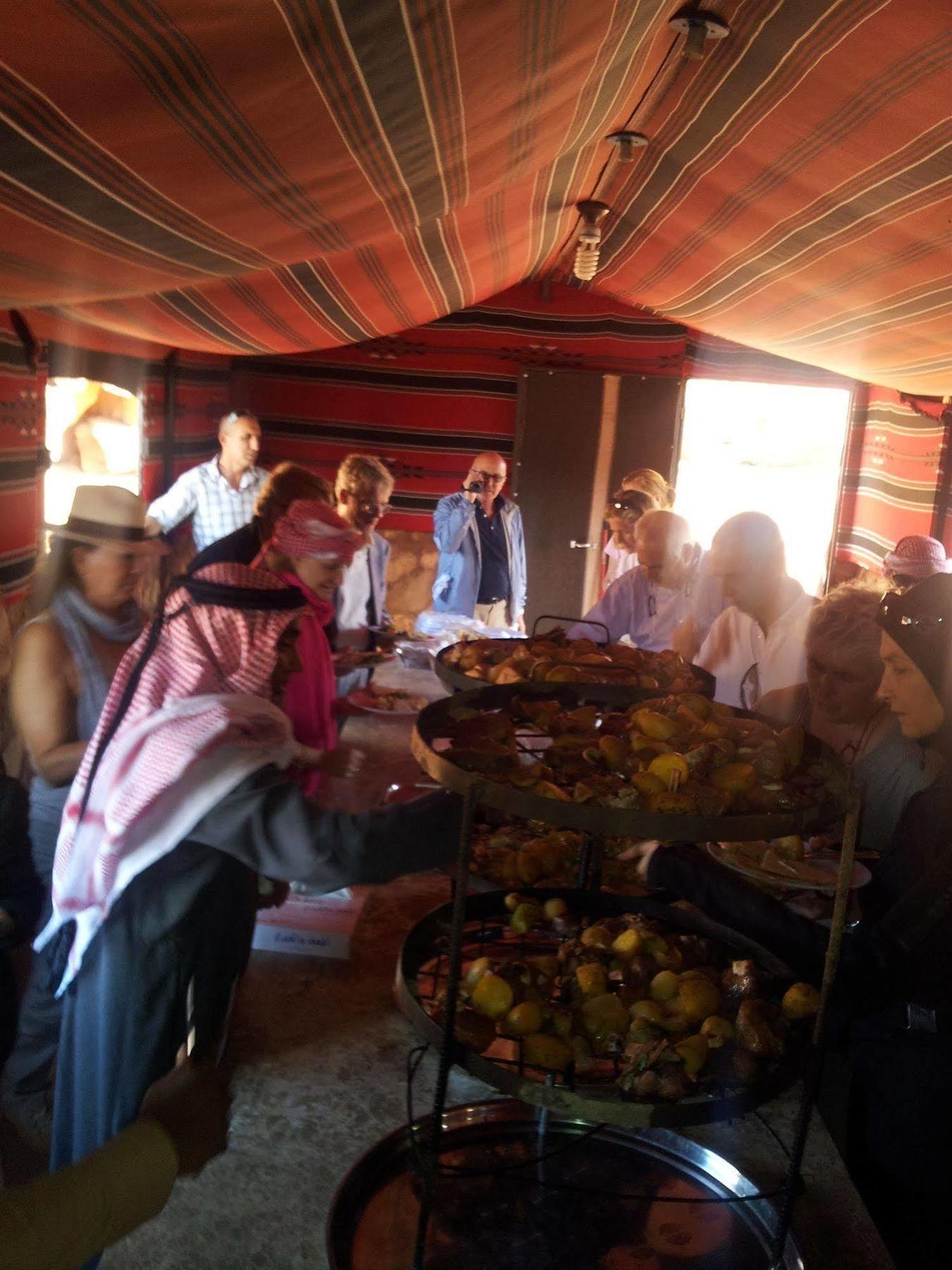 Wadi Rum Caravan Camp Exteriör bild