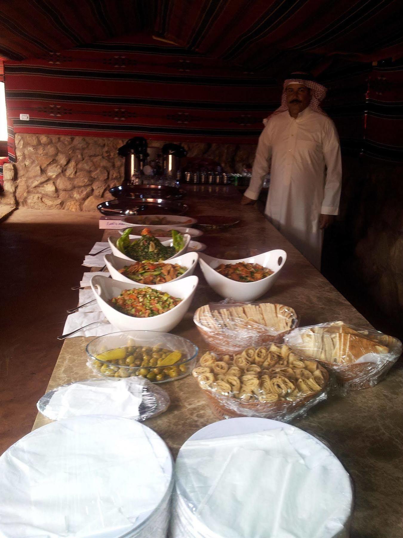 Wadi Rum Caravan Camp Exteriör bild